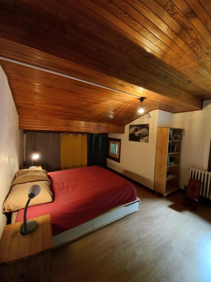 Logement Mansarde Dans Maison Avec Jardin En Bord De Piste, Vue Montagne Les Houches Kültér fotó